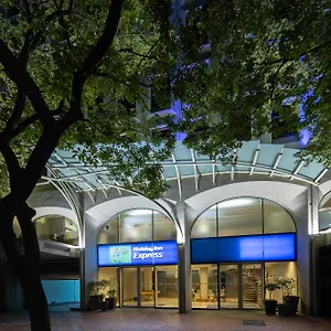 Otel Express Centre By Ihg
