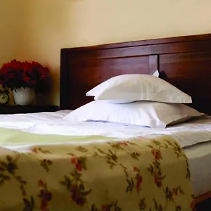 Toparceanu - Therme & Airport Guest house